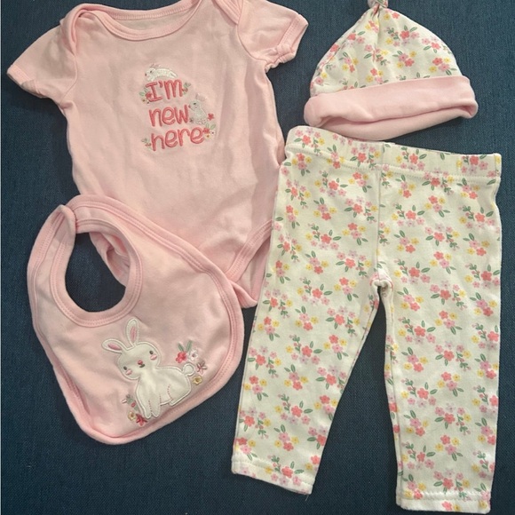 Adorable Pink Floral Baby Set - Picture 1 of 2